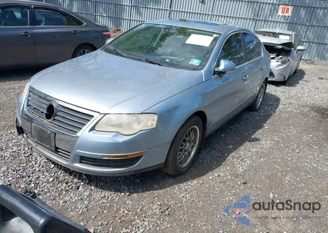 2006 Volkswagen Passat 2.0T/Value Edition z USA, uszkodzony, nr VIN WVWAK73C06P141096